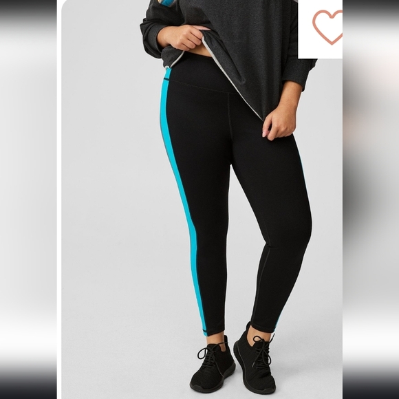 Torrid Performance Core Active Leggings Black Blue Gray Sz 3 7/8 Lenght - Picture 9 of 10